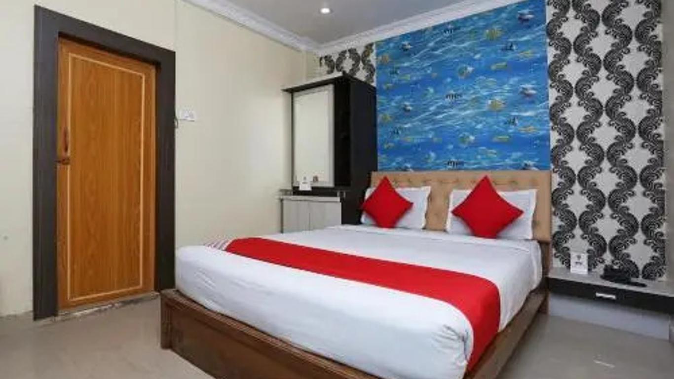 OYO 14727 Prasanta Residency