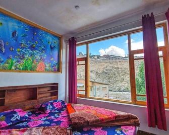Snow Inn Kargil - Kargil - Bedroom