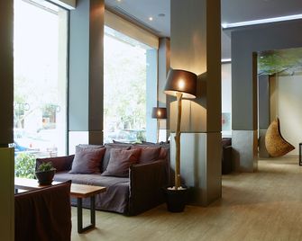 City Hotel Thessaloniki - Tesalonika - Ruang tamu
