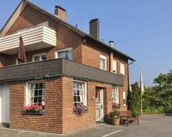 Hillerts Hotel - Rheda-Wiedenbrück - Gebouw