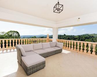 Hacienda Trinity! A family place where you can enjoy our facilities: take a look - Cidra - Balcón