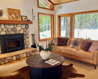 Lux, Designer 8-Acre Retreat With Privat - Nevada City - Obývací pokoj