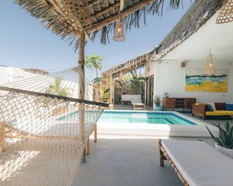 Lily House - Private Pool, Ac & Wi-Fi - Nungwi - Pool