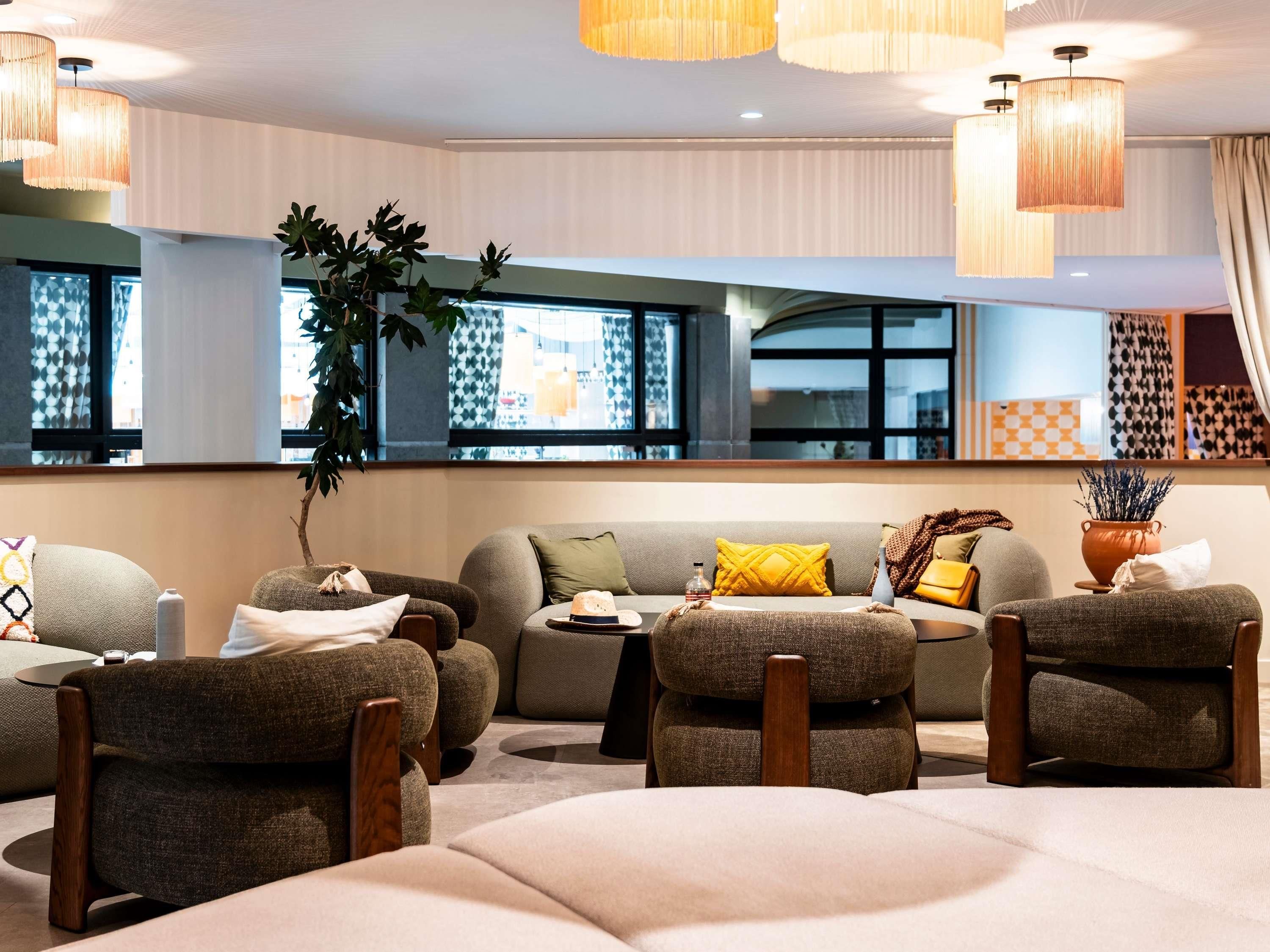 نوفوتيل أتريا نيم سنتر - نيم - ردهة