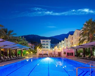 Onkel Resort Hotel - Göynük - Pool