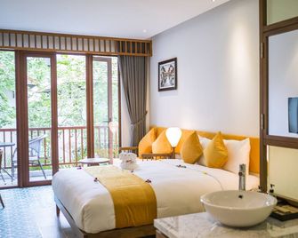 Vinh Hung Old Town Hotel - Hoi An