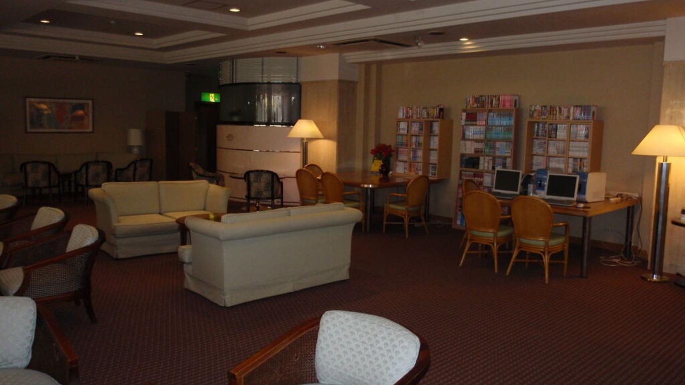 Hotel Crown Hills Okaya