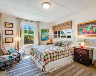 Delightful Artful Bungalow on Historic Estate Property. Choice Holualoa! - Hōlualoa - Bedroom