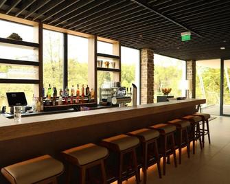 Peters Hotel & Spa - הומבורג - בר