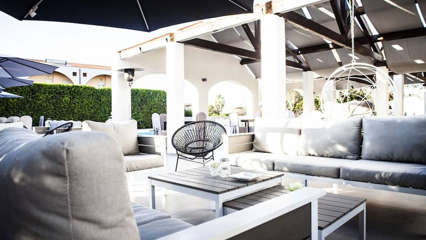 Civico Zero Resort