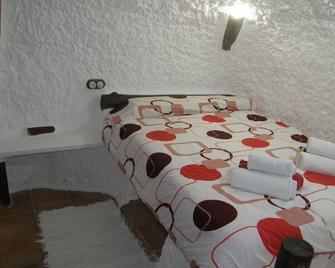 Cueva El Guindas - Baza - Bedroom