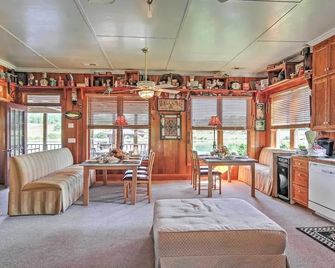 'cottage by the Pond' on Gorgeous Expansive Estate - Lugoff