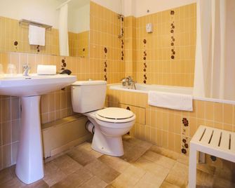 Hôtel Le Cheval Blanc - Saint-Maixent-l'École - Baño