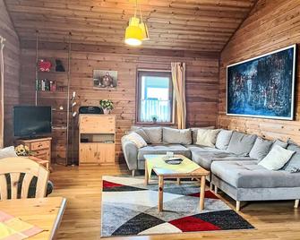 Holiday Home Löwenzahn by Interhome - Müllenbach - Sala de estar