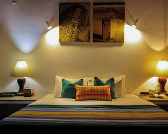 Margossa Residence Kandy - Kandy - Bedroom