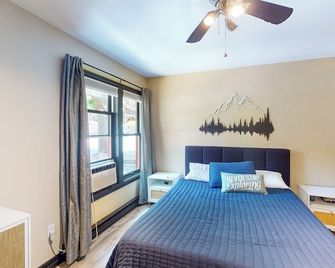 Darling Dwelling 2 Mi to Dtwn Durango! - Durango - Habitación