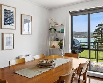 Pacific Apartment 30 - Lorne - Comedor