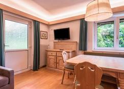 Charming 'Mini Chalet Rondula' With Mountain View, Wi-Fi, Garden & Terrace; Parking Available - Ortisei - Comedor