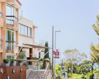 Best Western Hotel La Rade - Cassis - Rakennus