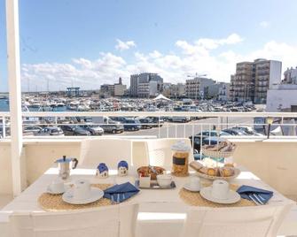 B&B Le Terrazze - Mola di Bari - Balcón