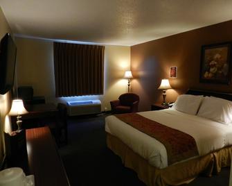 Luxury Inn & Suites - Troy - Bedroom
