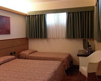 Residence Dei Cavalieri - Barletta - Sypialnia