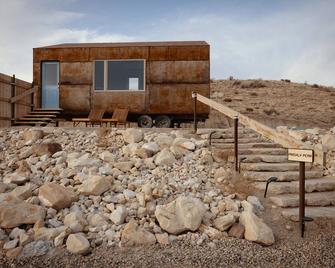 Prickly Pear Tiny Home - Soaking Included - Florence
