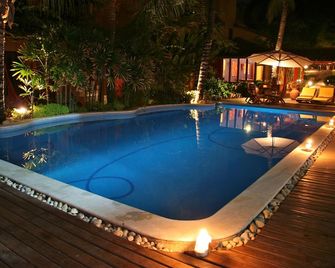 Hotel Pousada Coqueiros - Arraial d'Ajuda - Pool