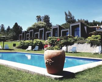 Hotel y Cabañas El Parque - Villarrica - Pileta
