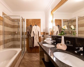 Aktiv & Wellnesshotel Zentral - Prad am Stilfserjoch