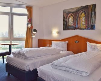 Palazzo Hotel - direkt im Zentrum - Mönchengladbach