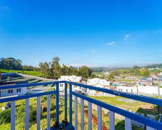 Fabhotel Bala Garden - Ooty - Balcony