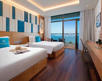 Mandila Beach Hotel Danang - Đà Nẵng - Makuuhuone
