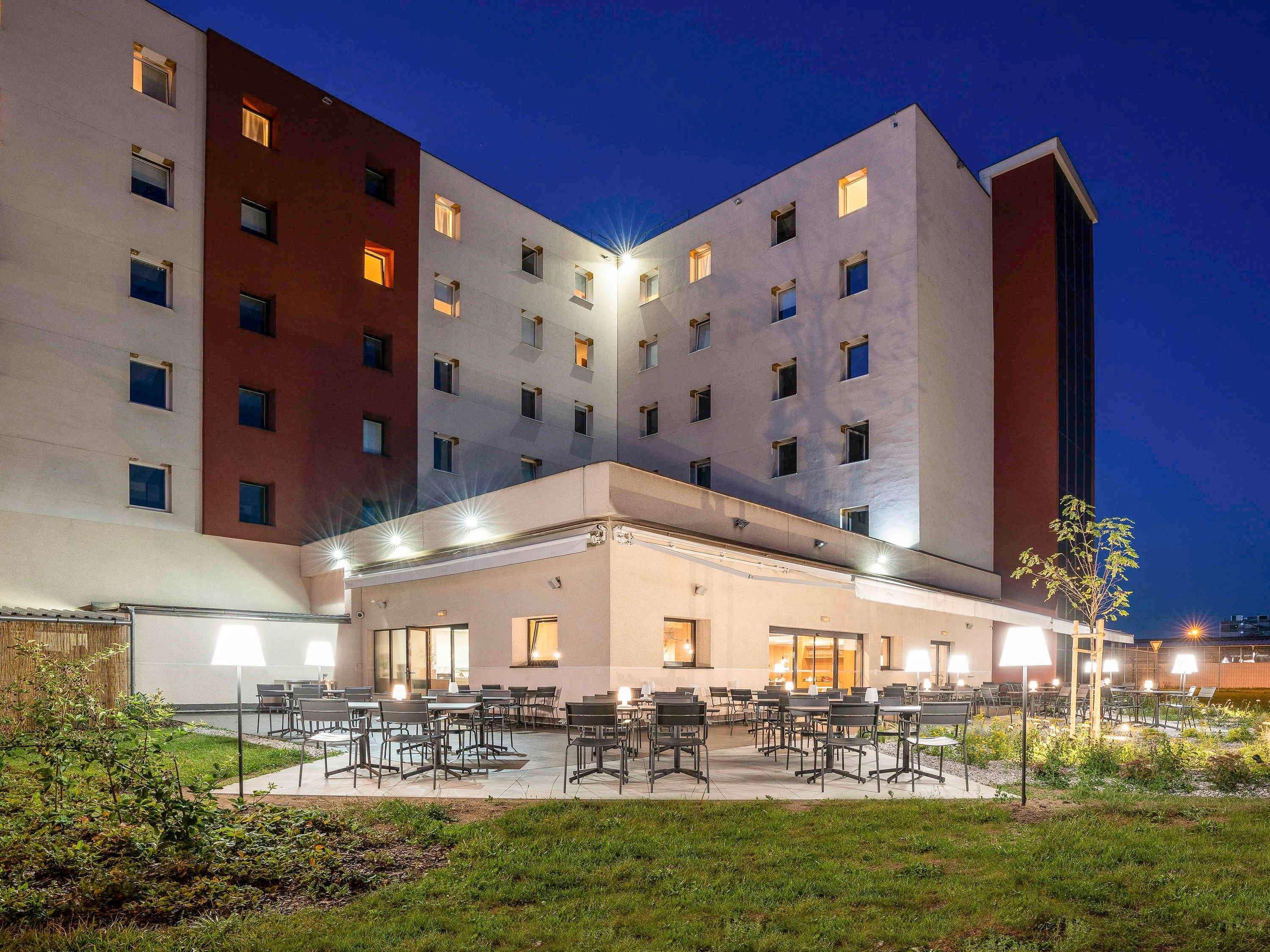 Ibis Plzen - Pilsen - בניין