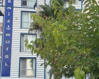 Deniz Otel - Finike - Bâtiment