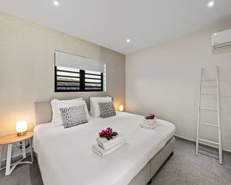 Apartement Coral, Mambo Beach met Zwembad & Palapa - Willemstad