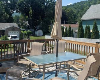 Hammondsport's Fabulous Walkable Village - Hammondsport - Balcony