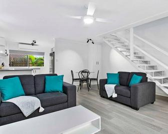 Coast Apartments 2 Bedroom Getaway - Torquay - Obývací pokoj