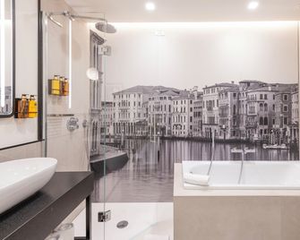 H10 Palazzo Canova - Venecia