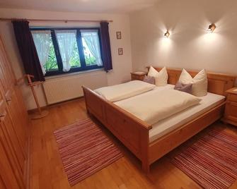 Vacation apartment Almwiese on the first floor - Schleching - Bedroom