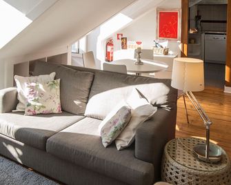 Flh Chiado Terrace Flat - Lisabon - Obývací pokoj