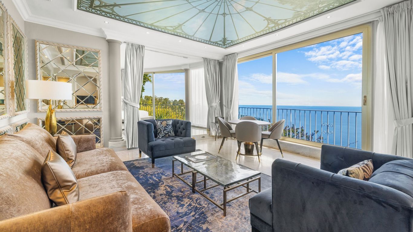 Chateau De La Chevre D Or