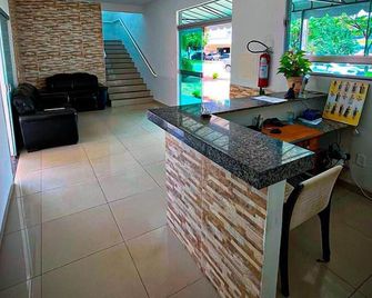 نيونس هوتل - بالماس - أفضل طعام