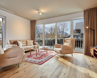 Bader Suites - Garmisch-Partenkirchen - Living room