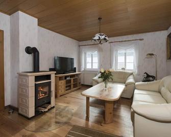 Vulkaneifel Bleckhausen near Manderscheid 6 pers. ideal for vacation with dog - Üdersdorf - Sala de estar