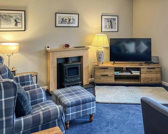 Beach Croft, Brora - Brora - Living room