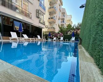 London Otel - Antalya - Pool