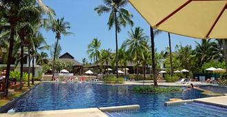 棕櫚蓋勒瑞度假村 - 塔庫巴 - 拷叻 - 游泳池