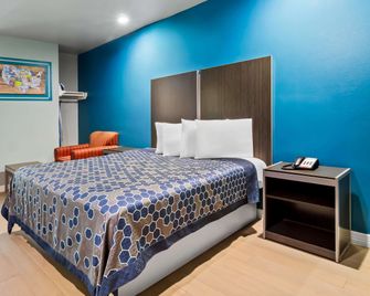 Econo Lodge Inn & Suites Channelview - Houston East - Channelview - Habitación