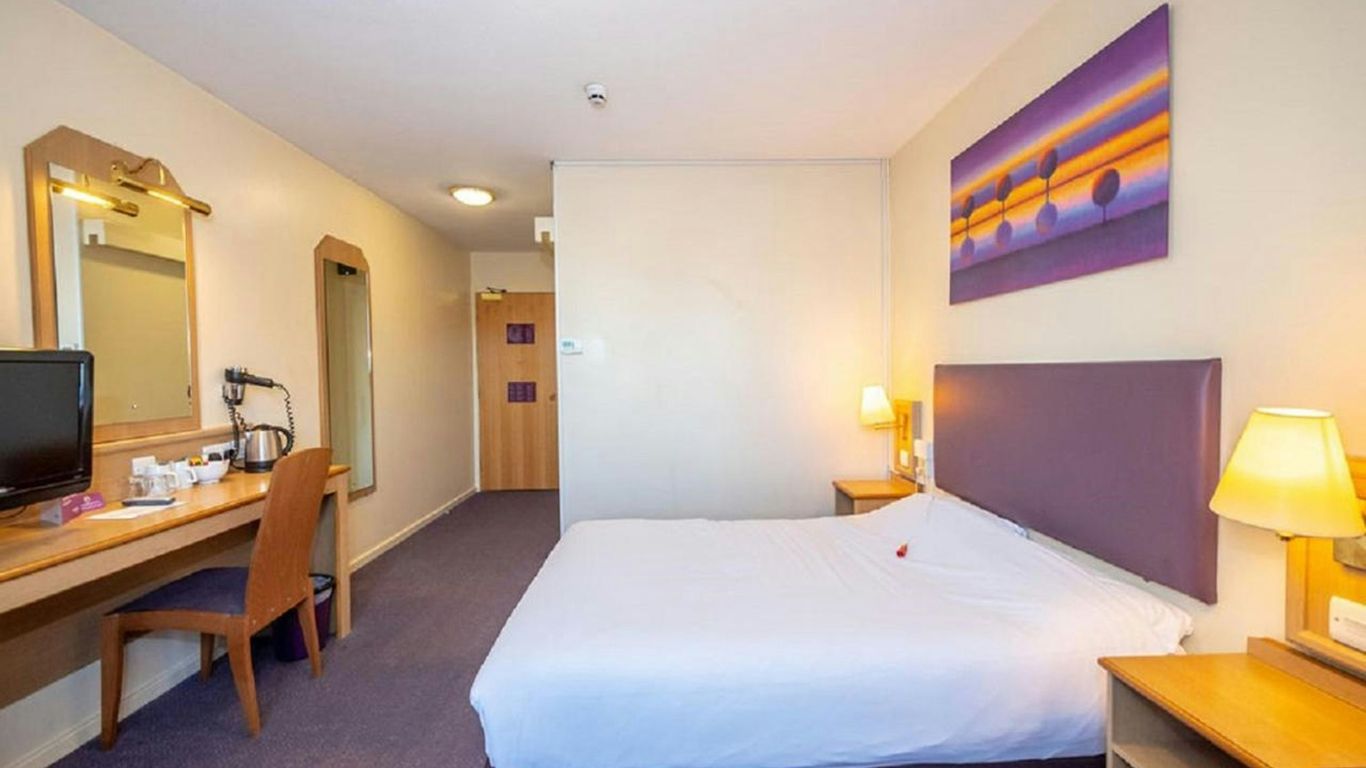 ستابلز إن أينتري